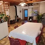 Maison Cozy Dans Les Volcans Hébergement de vacances Sayat