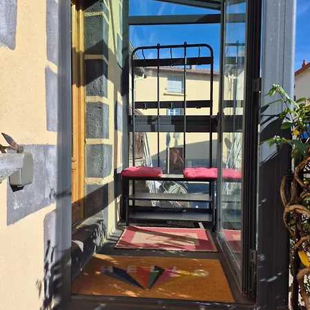 Maison Cozy Dans Les Volcans Sayat