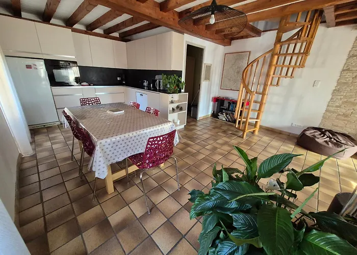 Maison Cozy Dans Les Volcans Sayat